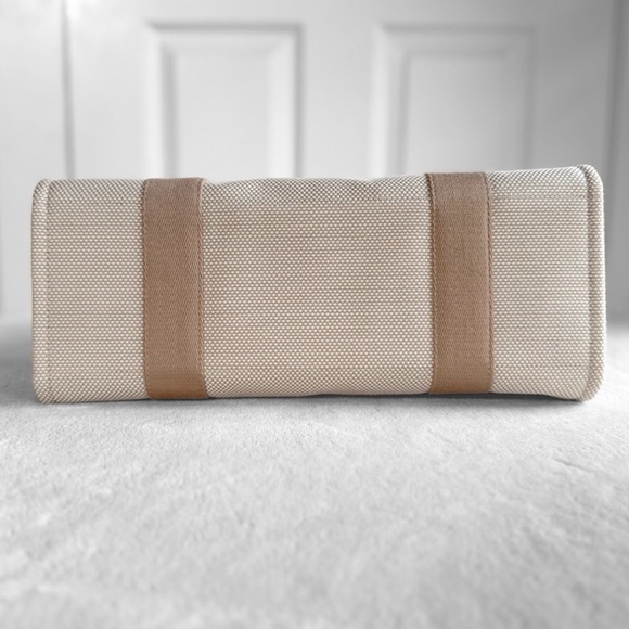 NWT Lululemon Two-Tone Canvas Tote Bag — 10L — Movage Tan/Light Ivory — SOLD OUT - Picture 8 of 14